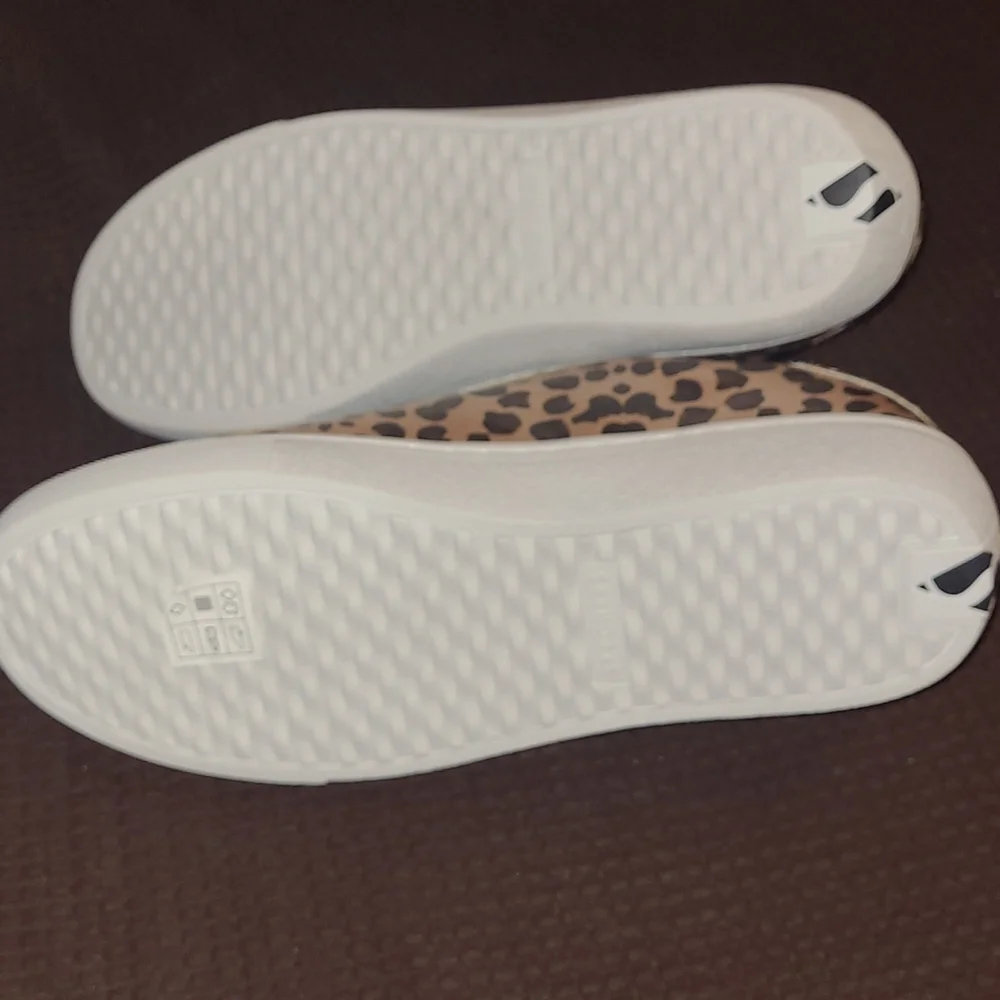 New Skechers Los Angeles Street sneakers size 6 kids equals 7.5 womans - Picture 6 of 7